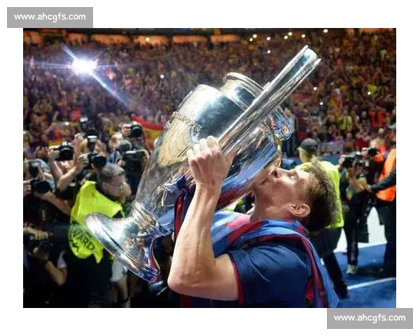 曼联 “小梅西” 铁心留队！青训瑰宝拒挖角续写红魔传奇