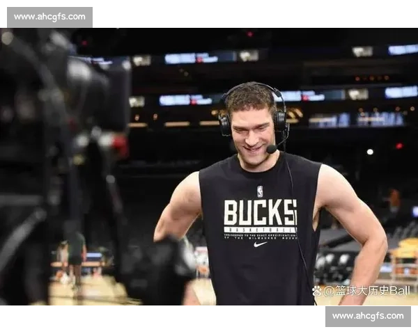 快船两年 1800 万签大洛获 A 级评级:空间护框双升级,冲冠最后拼图到位 快船两年 1800 万签大洛获 A 级评级:空间护框双升级,冲冠最后拼图到位